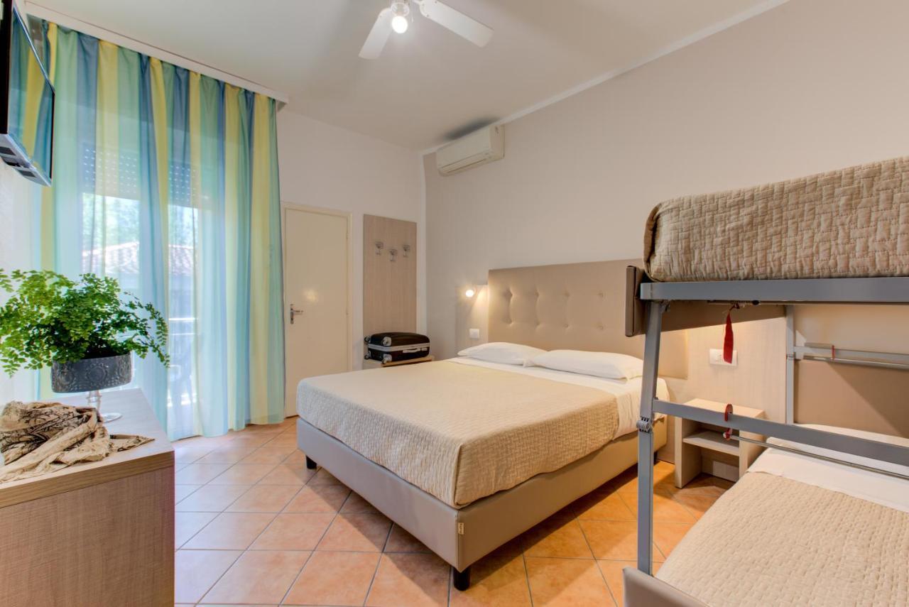 Hotel Cimarosa Riccione Quarto foto