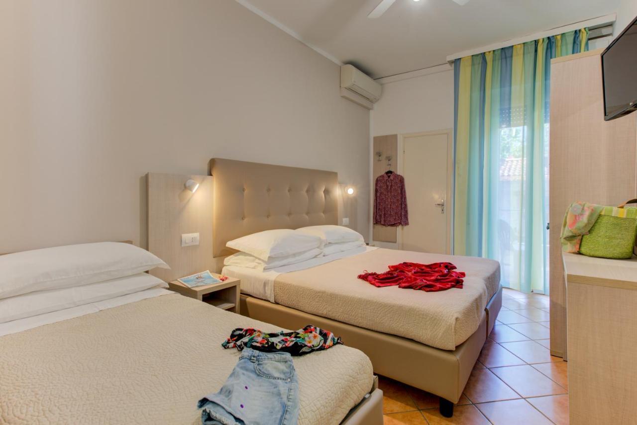 Hotel Cimarosa Riccione Quarto foto